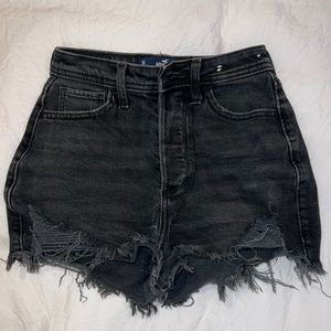 Curvy ultra high-rise mom shorts